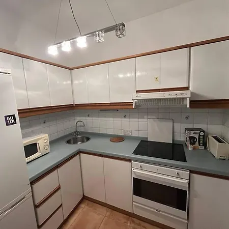 1 Bedroom Seafront In St Julians Apt 3